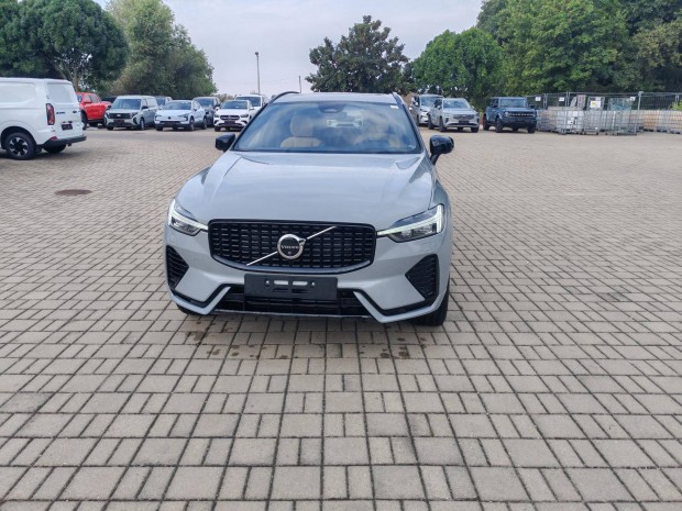 Volvo XC60 2.0 [T8] Ultra Dark AWD Geartronic M...